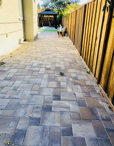 Pavers side entryway — PRO Builder project